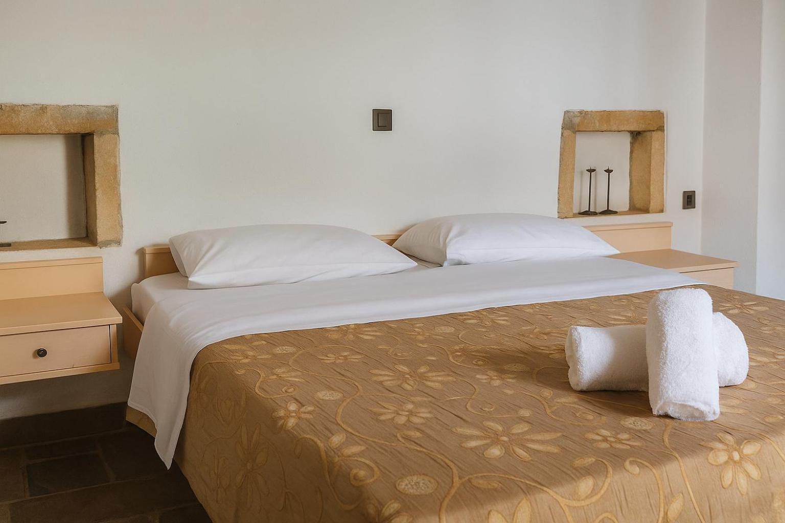 Menexes Suites Monemvasia Exterior photo